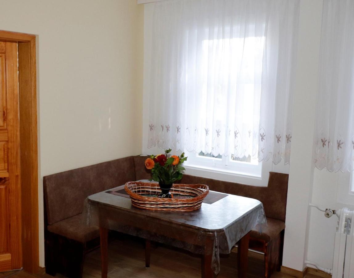 Ferienwohnung Zum Rotem Karpfen إرفورت المظهر الخارجي الصورة